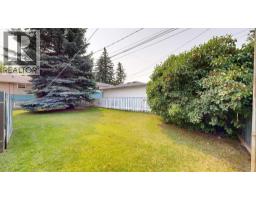 708 55 Avenue SW - photo 8