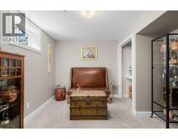 8343 48 Avenue NW - photo 26