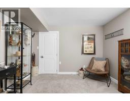 8343 48 Avenue NW - photo 27