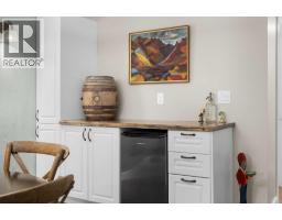 8343 48 Avenue NW - photo 24
