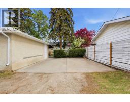 8343 48 Avenue NW - photo 38
