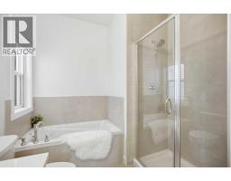 4pc Bathroom - 13 Bayview Mews Sw, Airdrie, AB T4B5N8 Photo 14