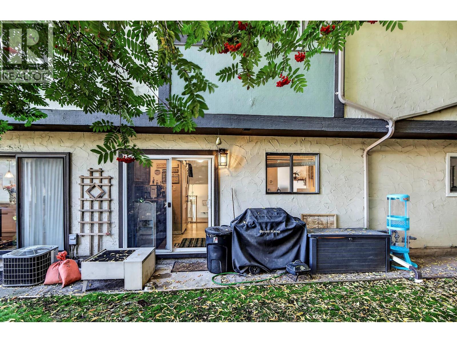 #38 1469 SPRINGHILL Drive - 31