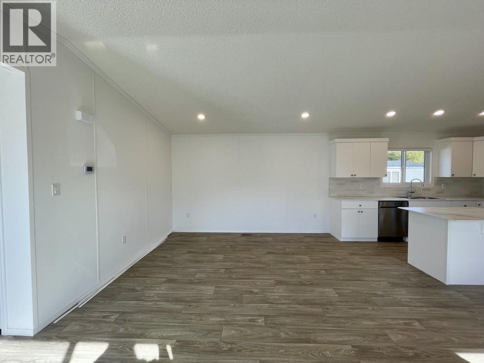 #80 100 Industrial Road 1 Road - Image 6