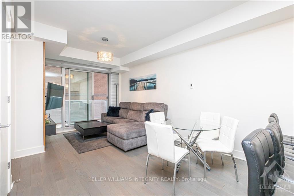 #706 255 BAY STREET - 13