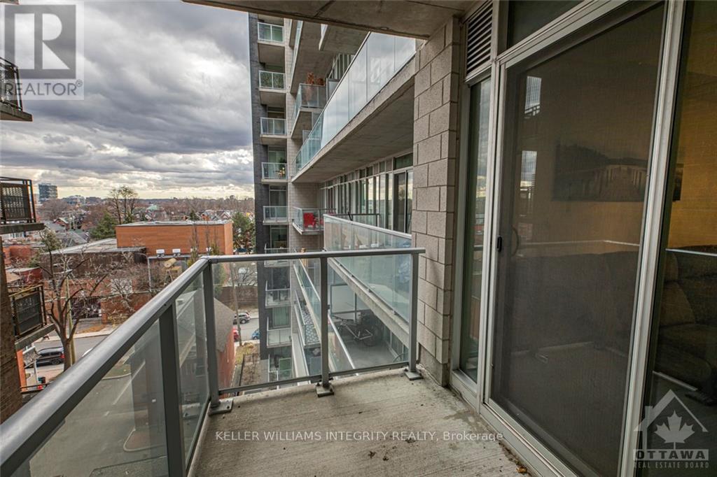 #706 255 BAY STREET - Image 23