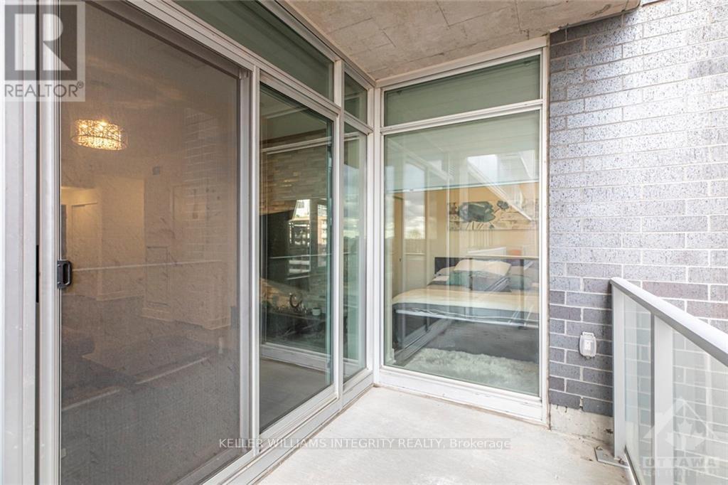 #706 255 BAY STREET - 25