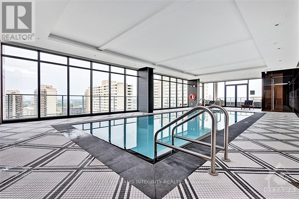 #706 255 BAY STREET - 28