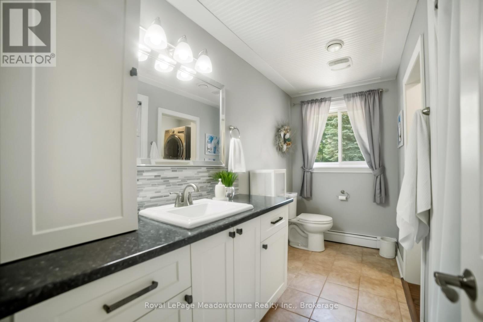 12 HUNTSMAN GATE - Image 31
