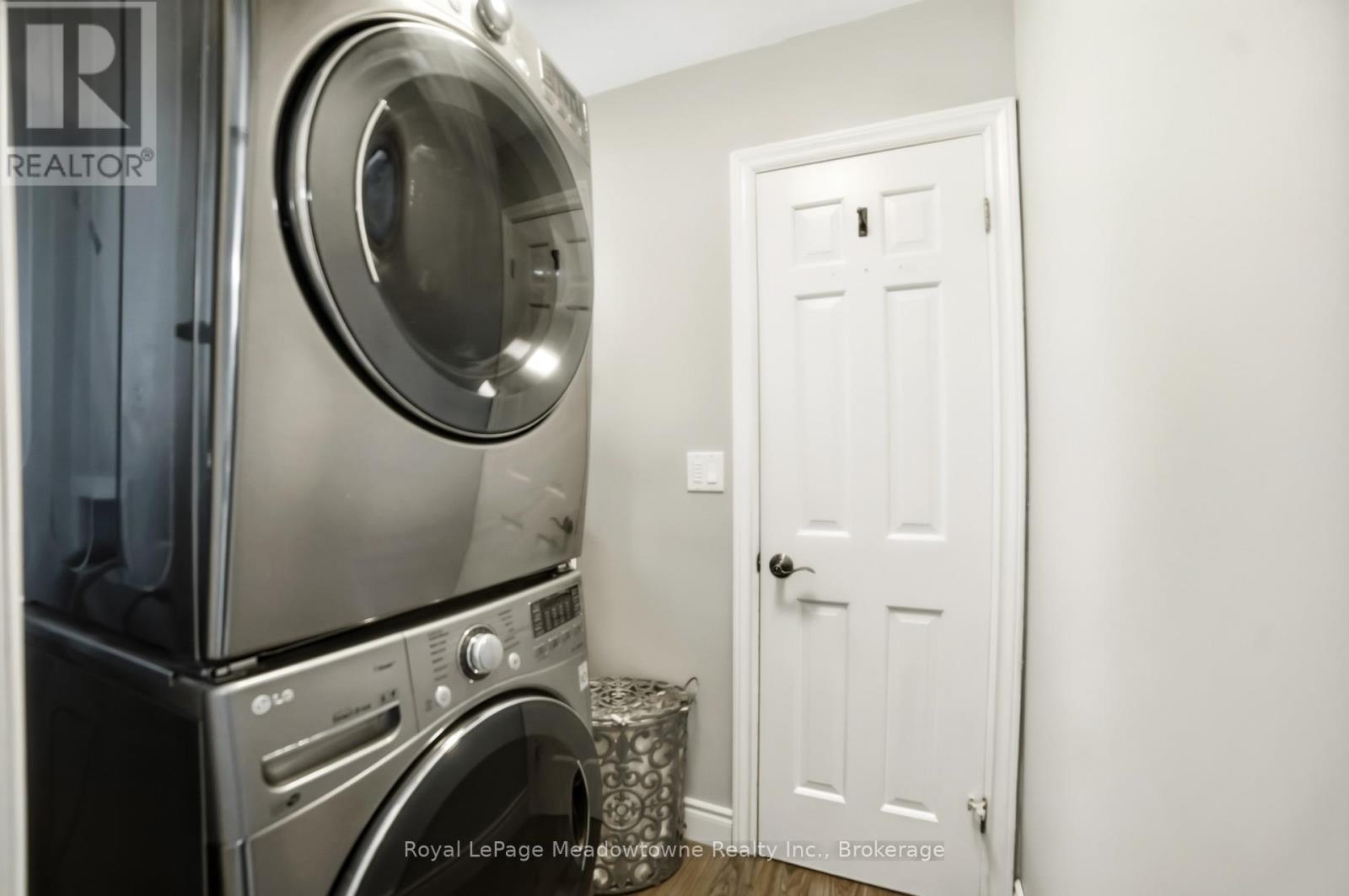 12 HUNTSMAN GATE - Image 34