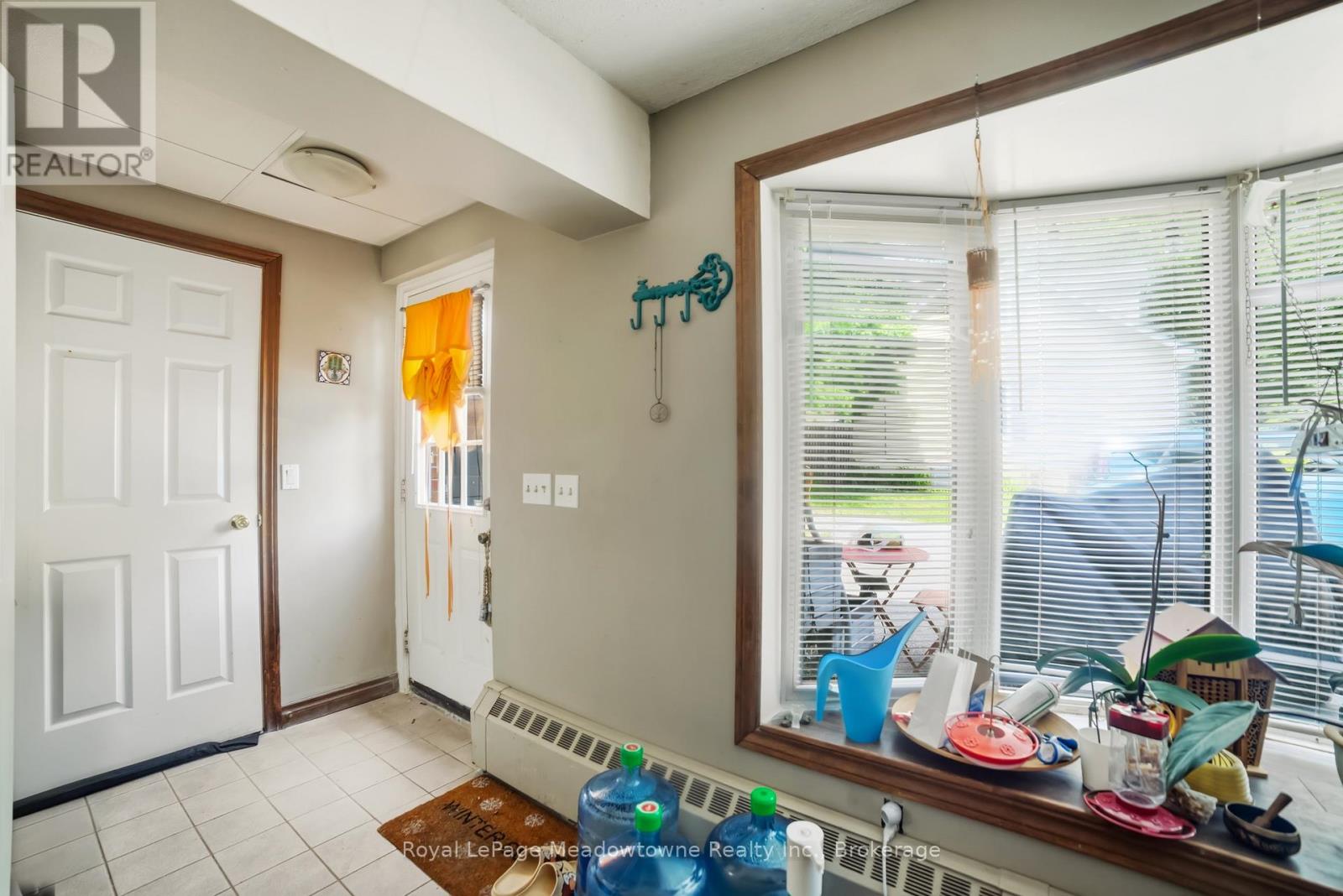 12 HUNTSMAN GATE - Image 35
