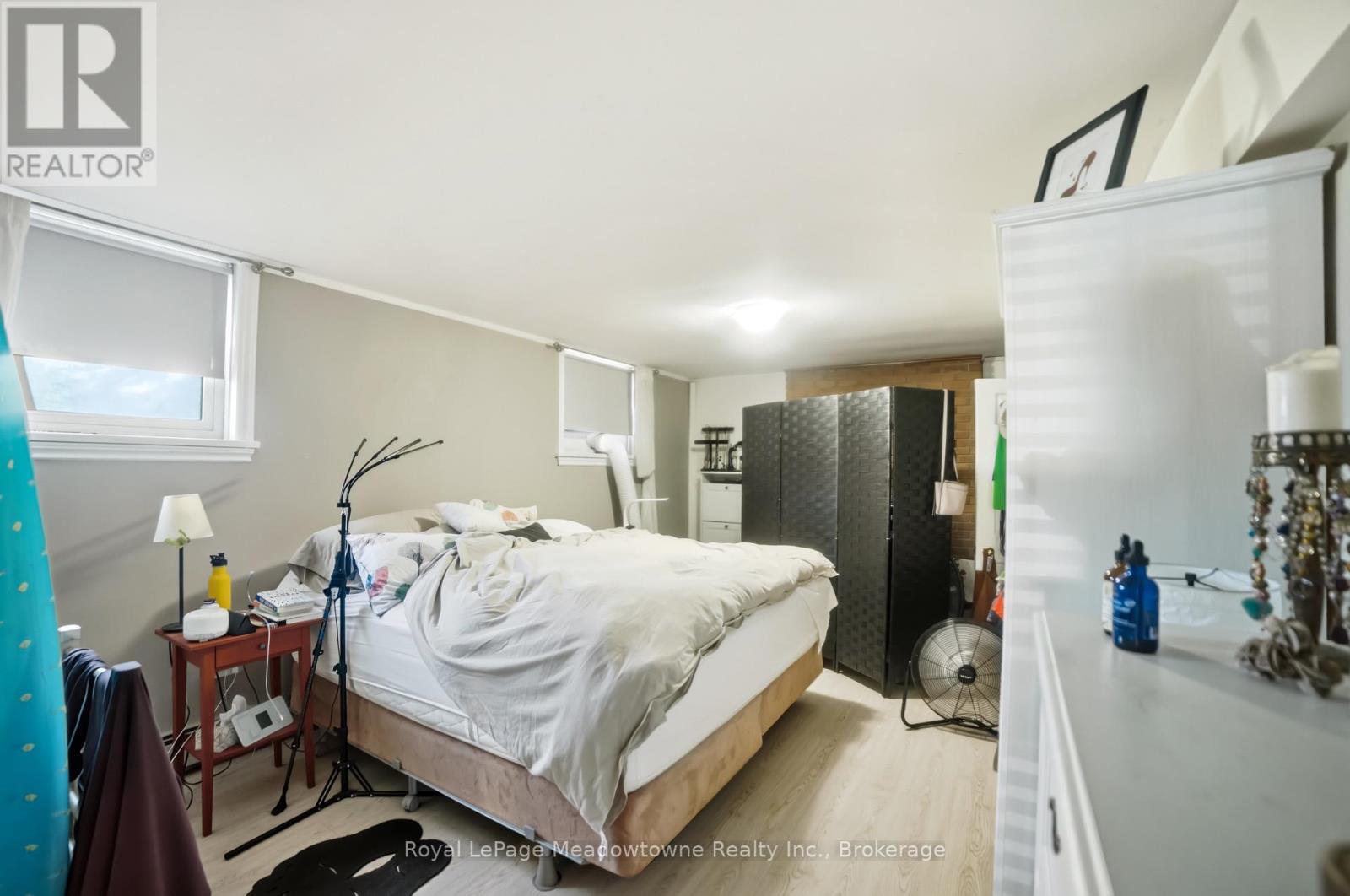 12 HUNTSMAN GATE - Image 38