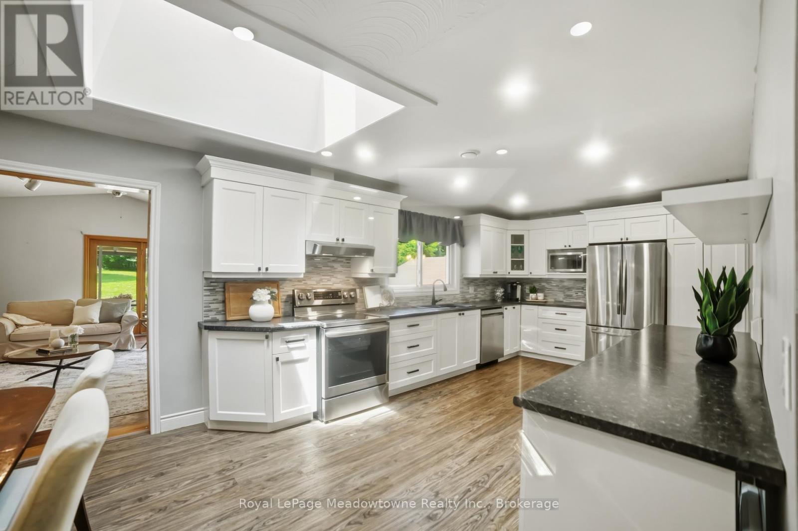 12 HUNTSMAN GATE, Hamilton (Freelton) — photo 9