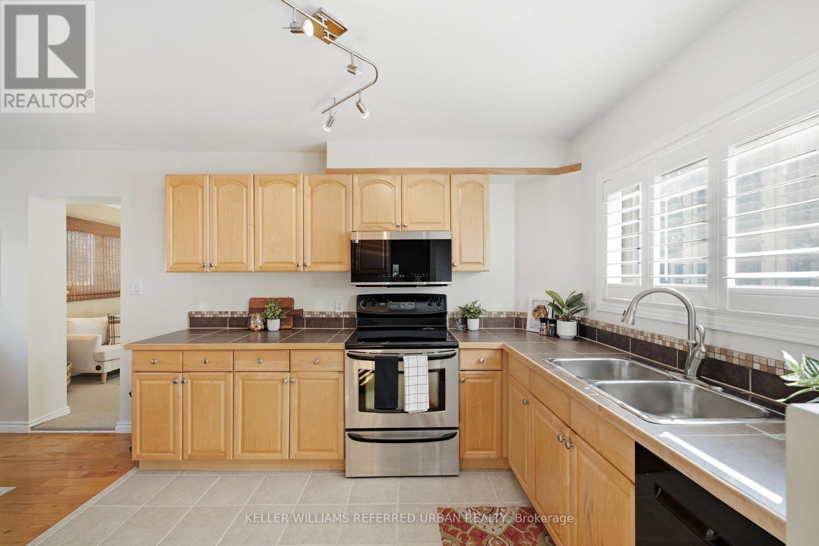 569 MASSON STREET, Oshawa (O'Neill) — photo 4