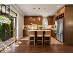 1 651 W 14th Street, North Vancouver, BC V7M1R3 Photo 14