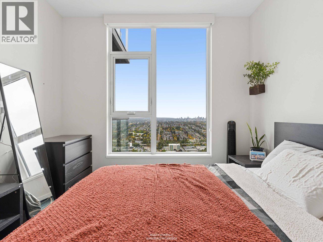 Photo of 4808 2108 GILMORE AVENUE 30