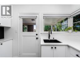 1258 Jefferson Avenue, West Vancouver, BC V7T2B1 Photo 14