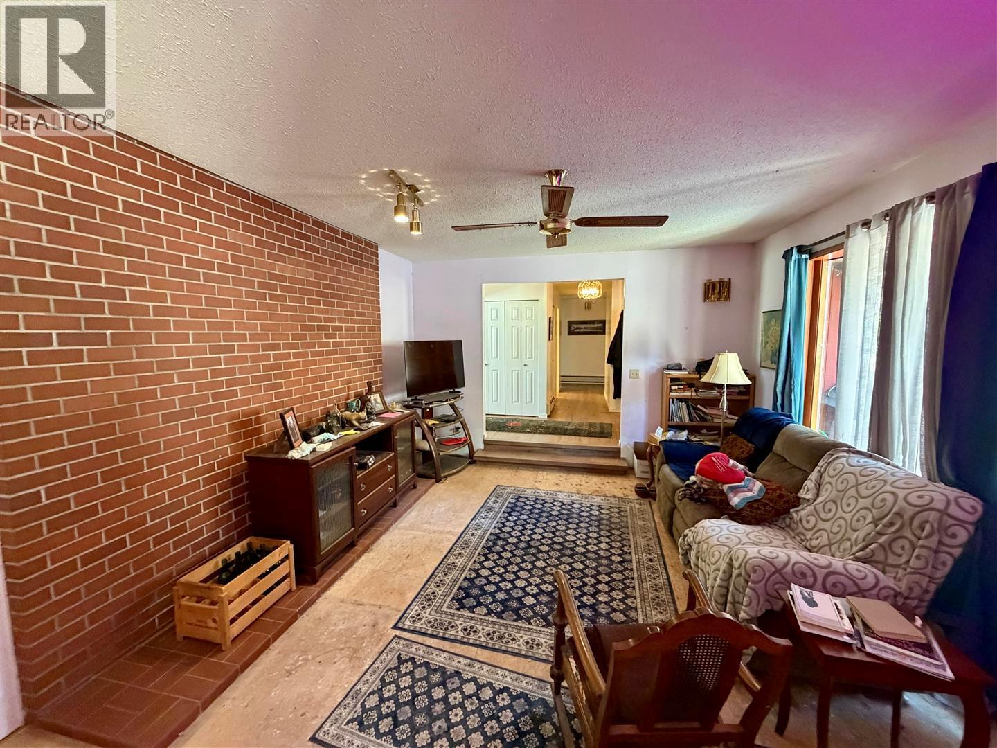 2000/1960 Botanie Creek Road - 25