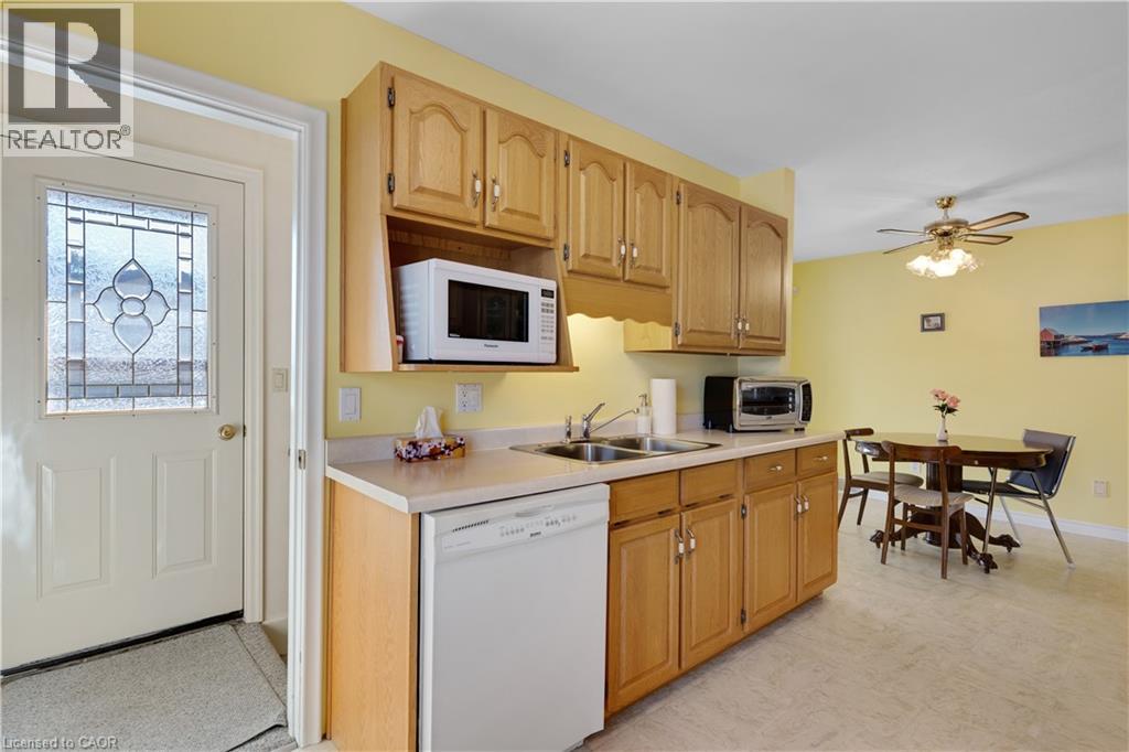 297 WILSON Avenue, Kitchener — photo 12
