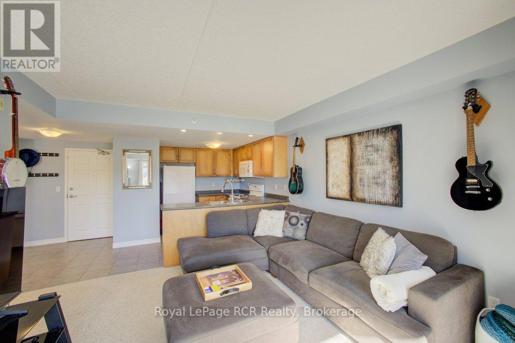 214 - 645 ST DAVID STREET S, Centre Wellington (Fergus) — photo 11
