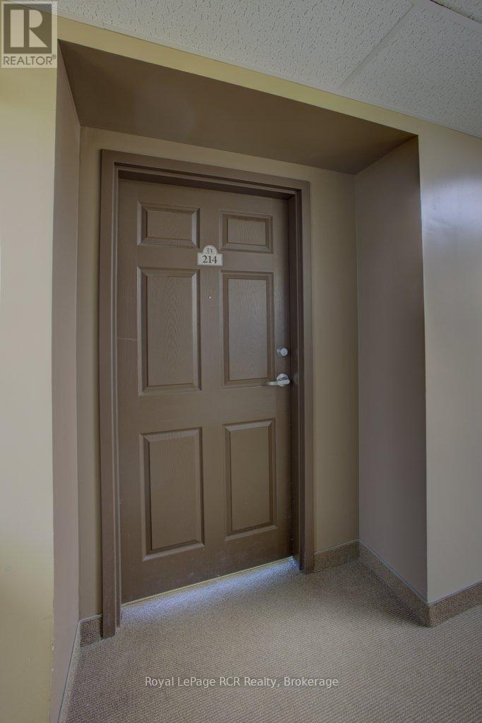 214 - 645 ST DAVID STREET S, Centre Wellington (Fergus) — photo 2