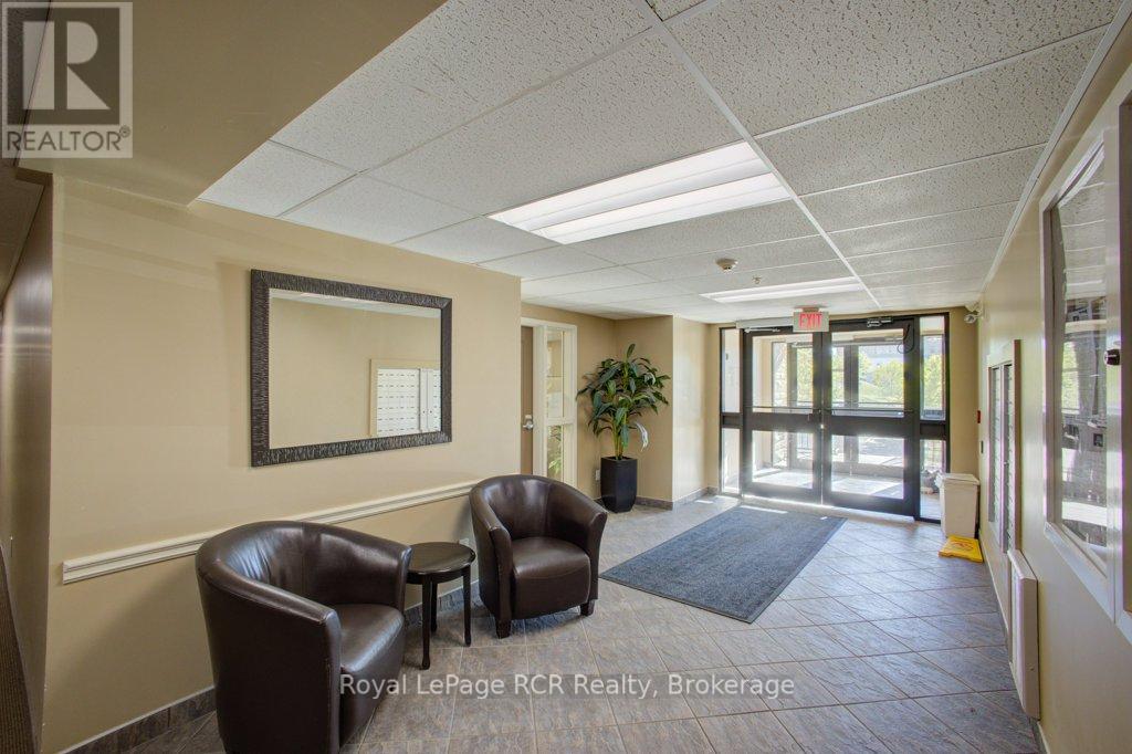 #214 645 ST DAVID STREET S - Image 23