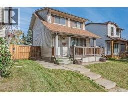 136 Castleridge Drive NE - photo 2