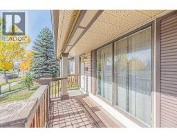 136 Castleridge Drive NE - photo 4