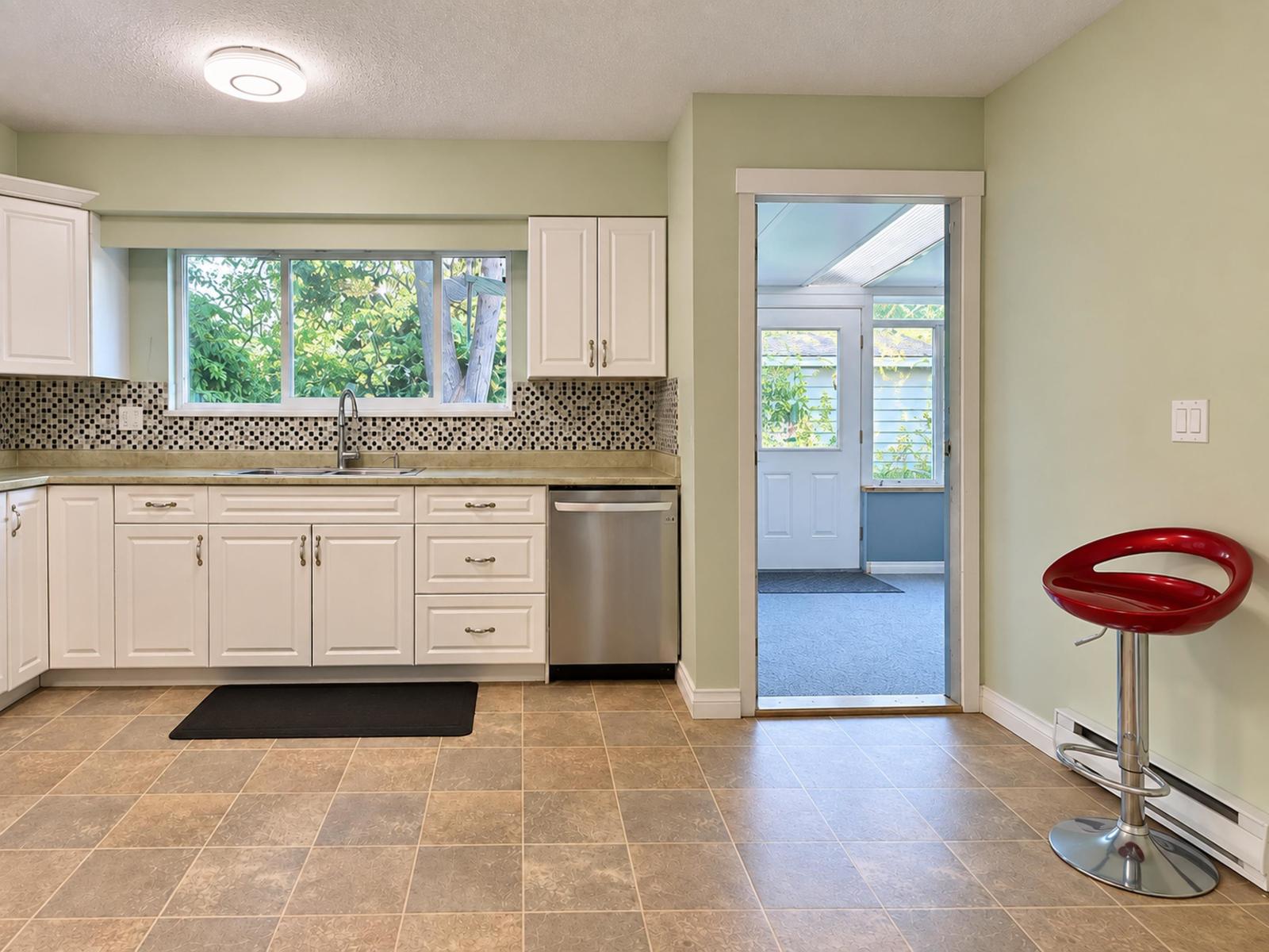 5 Bed, 2 Bath House for Sale in Surrey – 6187 194 STREET, Surrey – MLS# R3165704 - Image 21