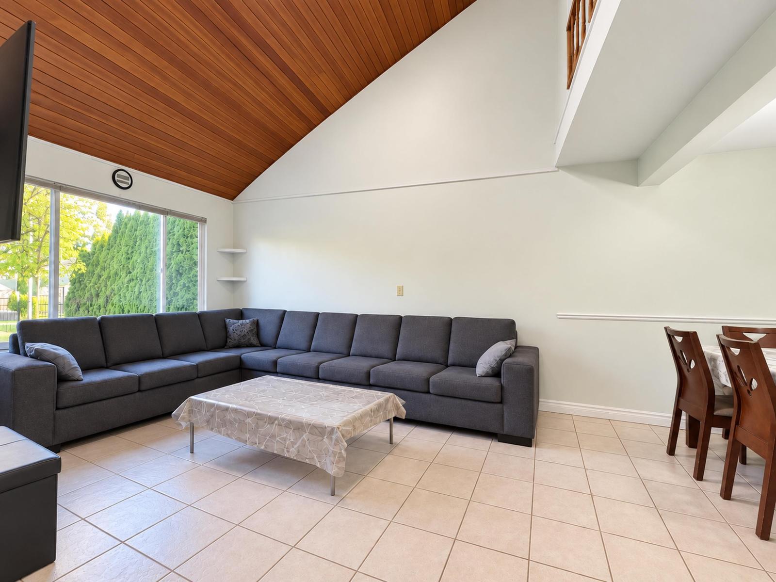 5 Bed, 2 Bath House for Sale in Surrey – 6187 194 STREET, Surrey – MLS# R3165704 - Image 12
