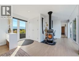 5425 Deep Bay Dr, Bowser, BC V0R1G0 Photo 24