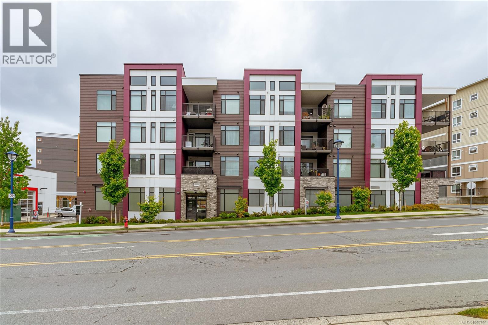 #207 707 Treanor Ave - 37