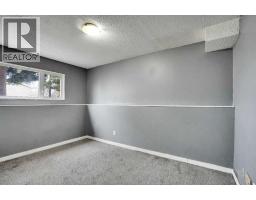 52 Pennsburg Way Se, Calgary, AB T2A2J5 Photo 14