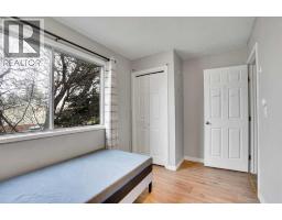 Primary Bedroom - 52 Pennsburg Way Se, Calgary, AB T2A2J5 Photo 6