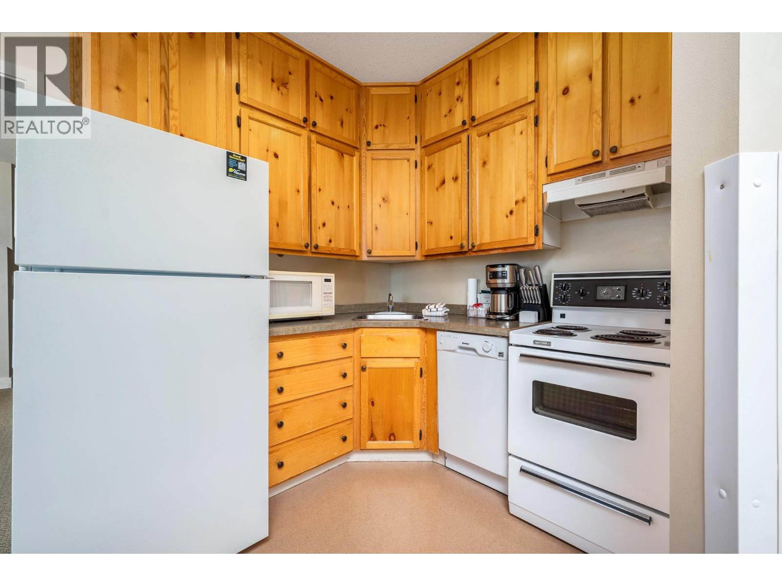 #233/234 150 Silver Lode Lane - Image 16