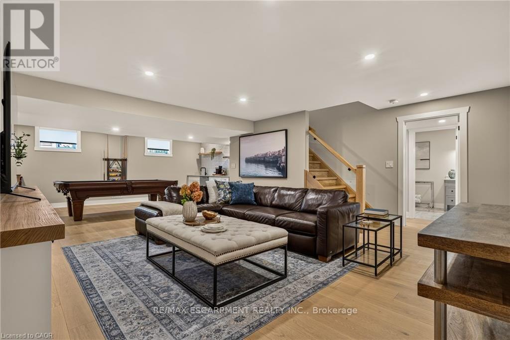 204 FALLINGBROOK DRIVE - Image 35