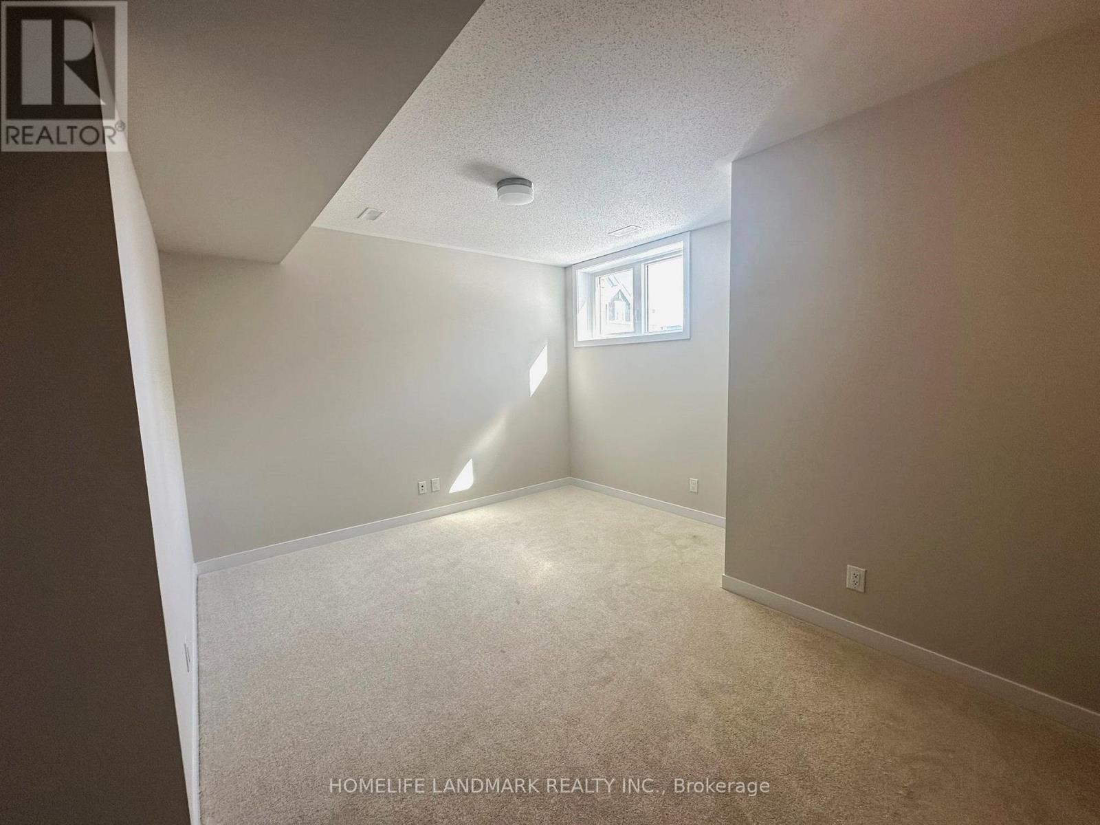 74 RYAN REYNOLDS WAY - 24
