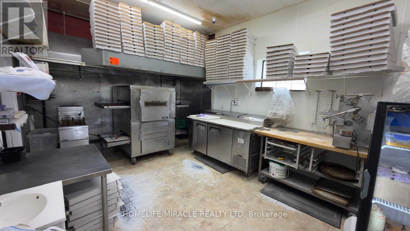 69 MAIN STREET S, Brant (Brantford Twp) — photo 8
