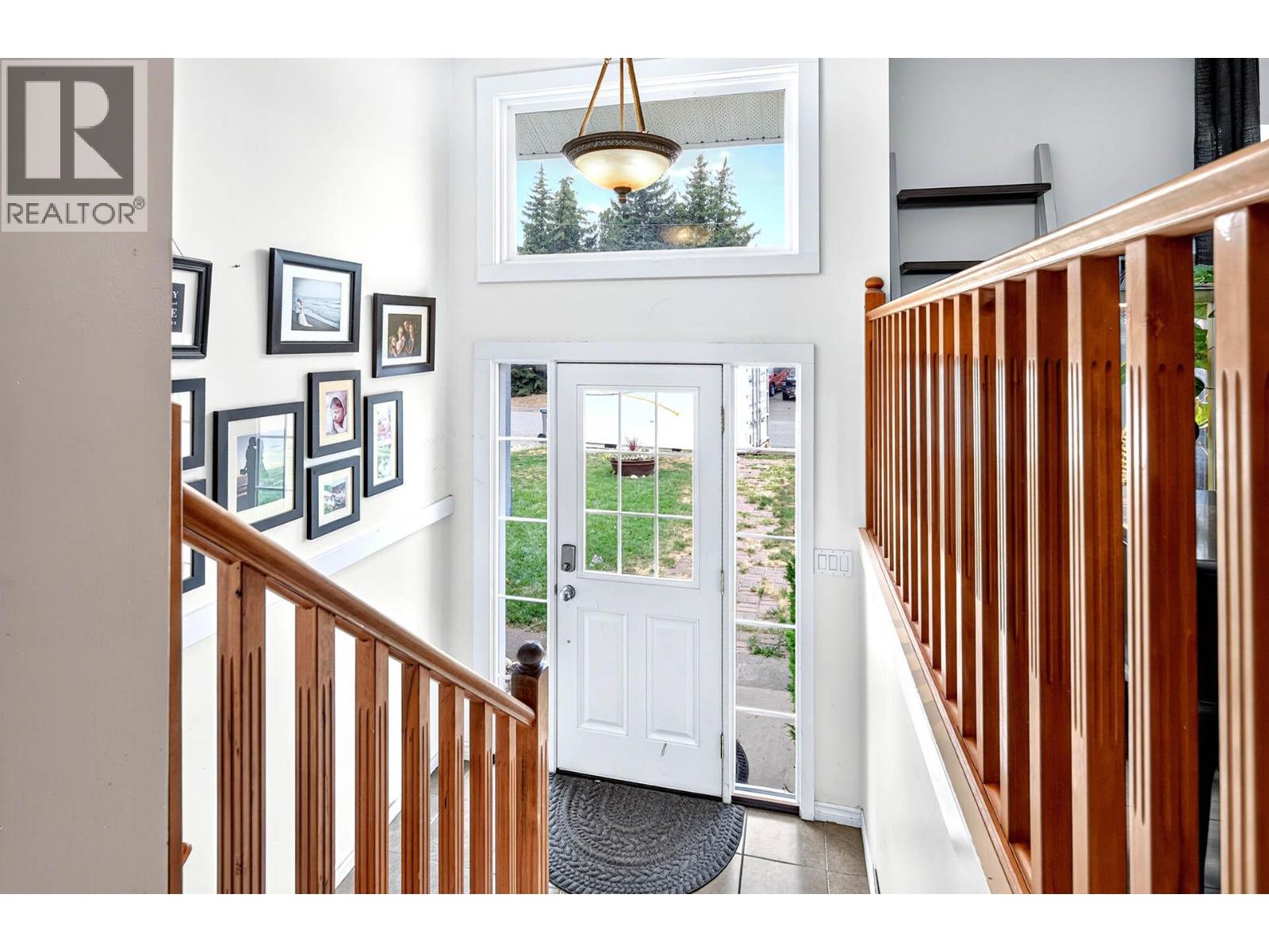 4634 STEVENS Drive - Image 3