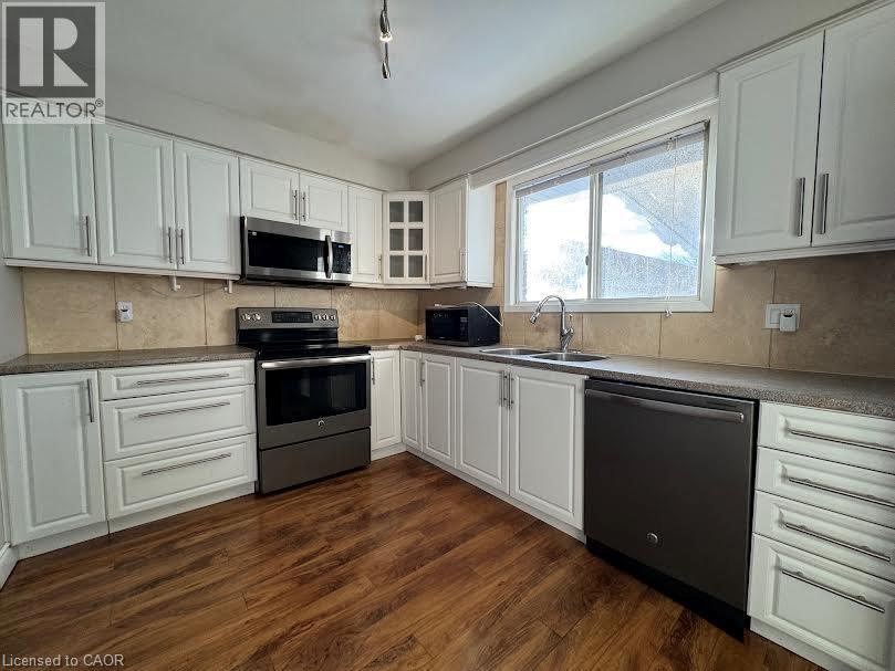 511 HAVELOCK Drive, Waterloo — photo 9