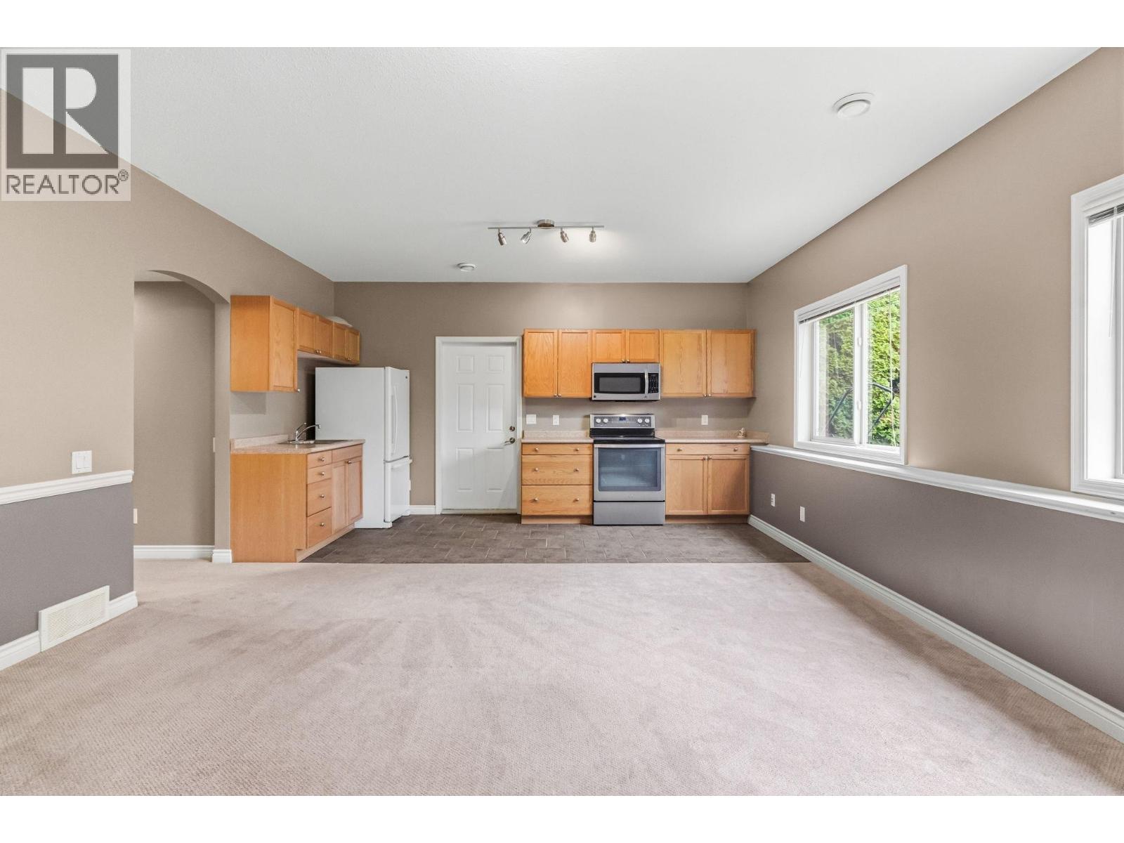 534 South Crest Drive - 8