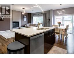4pc Bathroom - 26 Walden Court Se, Calgary, AB T2X0N8 Photo 8