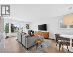 Primary Bedroom - 2837 29 Street Sw, Calgary, AB T3E2K7 Photo 7