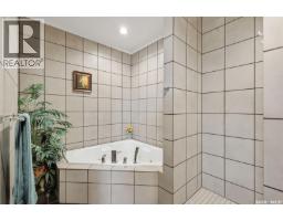 206 Muzyka Road, Saskatoon, SK S7W0G9 Photo 17