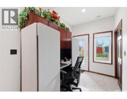 206 Muzyka Road, Saskatoon, SK S7W0G9 Photo 25
