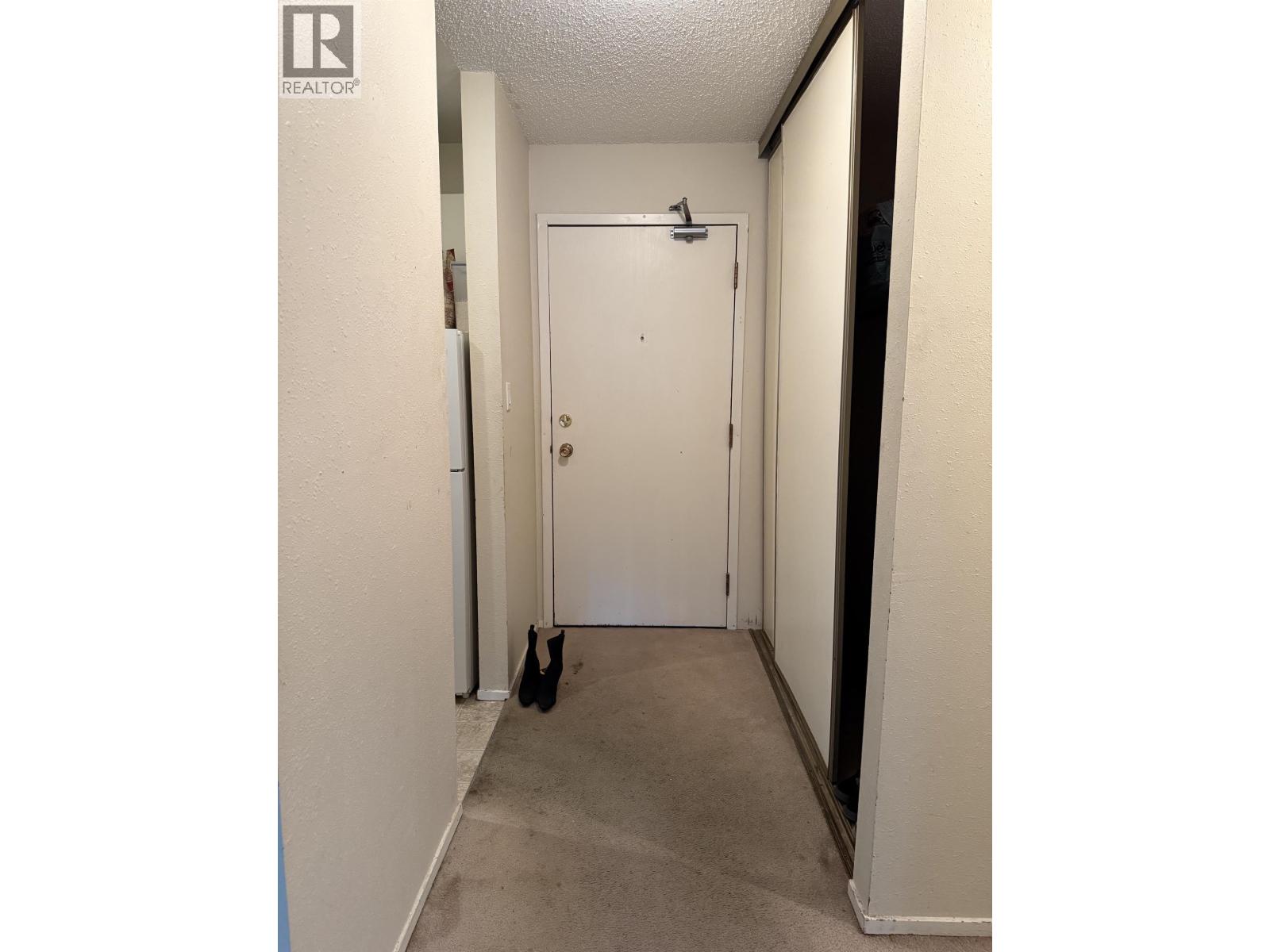 #303 282 N BROADWAY AVENUE - 15