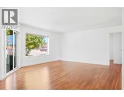 216 Coach Side Road Sw, Calgary, AB T3H2T3 Photo 10