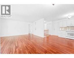216 Coach Side Road Sw, Calgary, AB T3H2T3 Photo 9