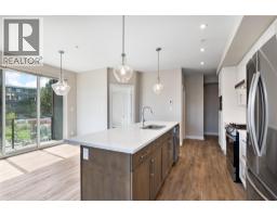 4pc Bathroom - 875 University Drive Unit# 203, Kamloops, BC V2C0J8 Photo 10