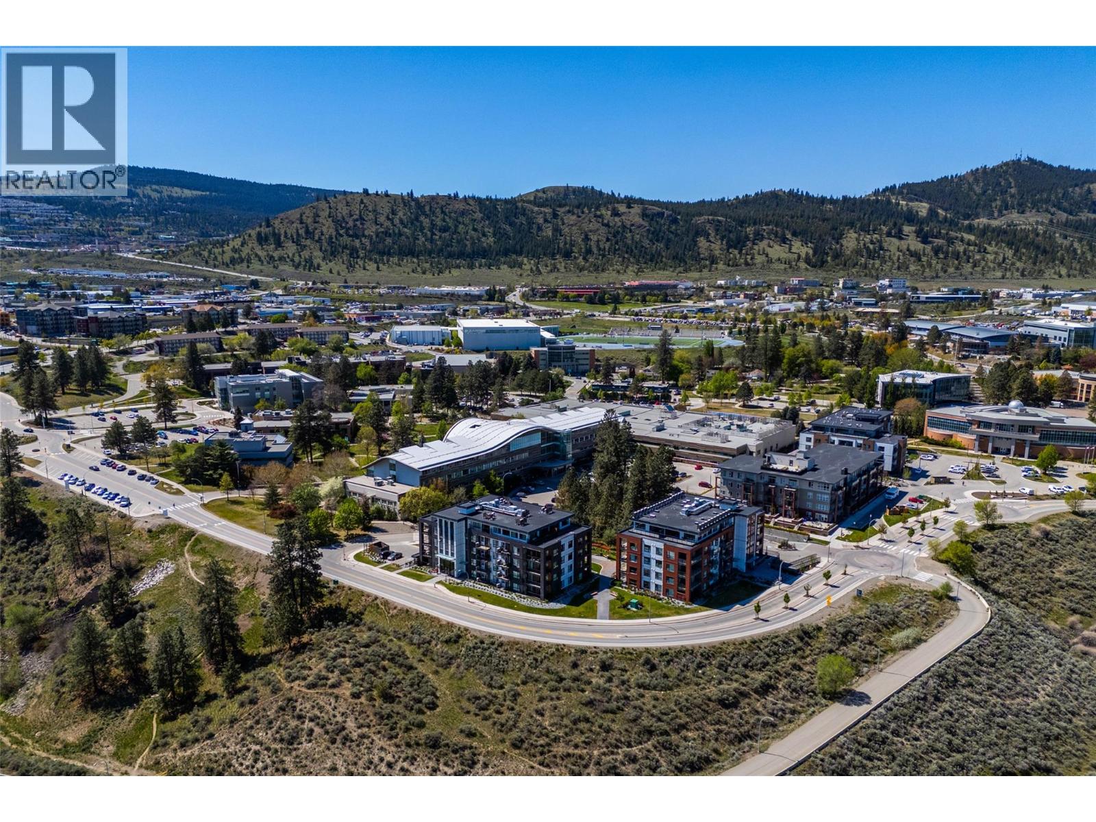 #203 875 UNIVERSITY Drive - 35